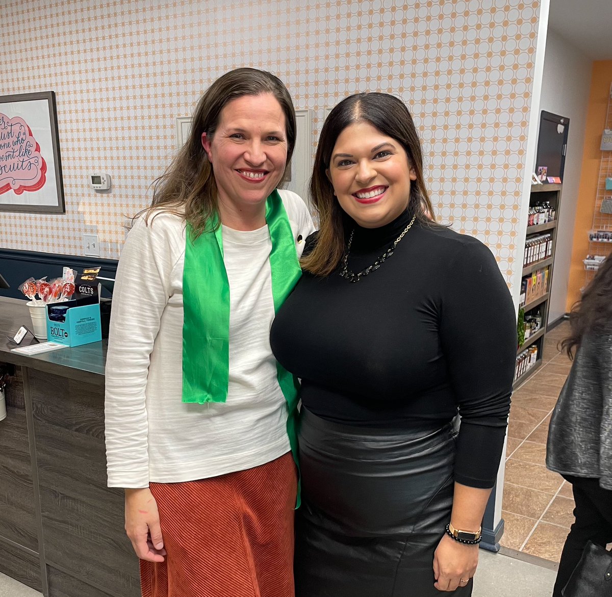 Congratulations to the Plant family &amp; A Peach of a Party on your expansion! I gladly joined the Plants, Roswell Inc, and the Greater North Fulton Chamber of Commerce last night for a ribbon cutting to celebrate A Peach of a Party’s new space 🍑