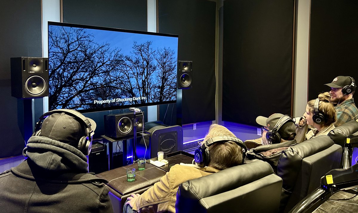 PostCityPS's tweet image. We had the opportunity to welcome cinematographer Michael Jari Davidson, director/writer Mike Pereira &amp;amp; producers/actors Timothy McCarthy, Jessica Vano &amp;amp; Ry Barrett to our studios to create a Blu-Ray Commentary for their film "The Chamber of Terror."

#film #postproduction