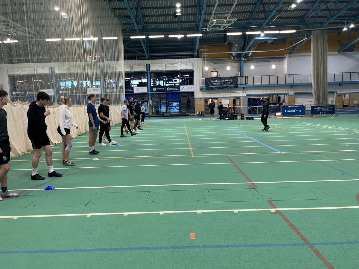 CMetPolCrim's tweet photo. Great day working with @CardiffMetCSSHS on the physical demands of policing. Thank you to @MeyersRw for putting our level 6 policing students through their paces! https://t.co/V36LsVHMHS
