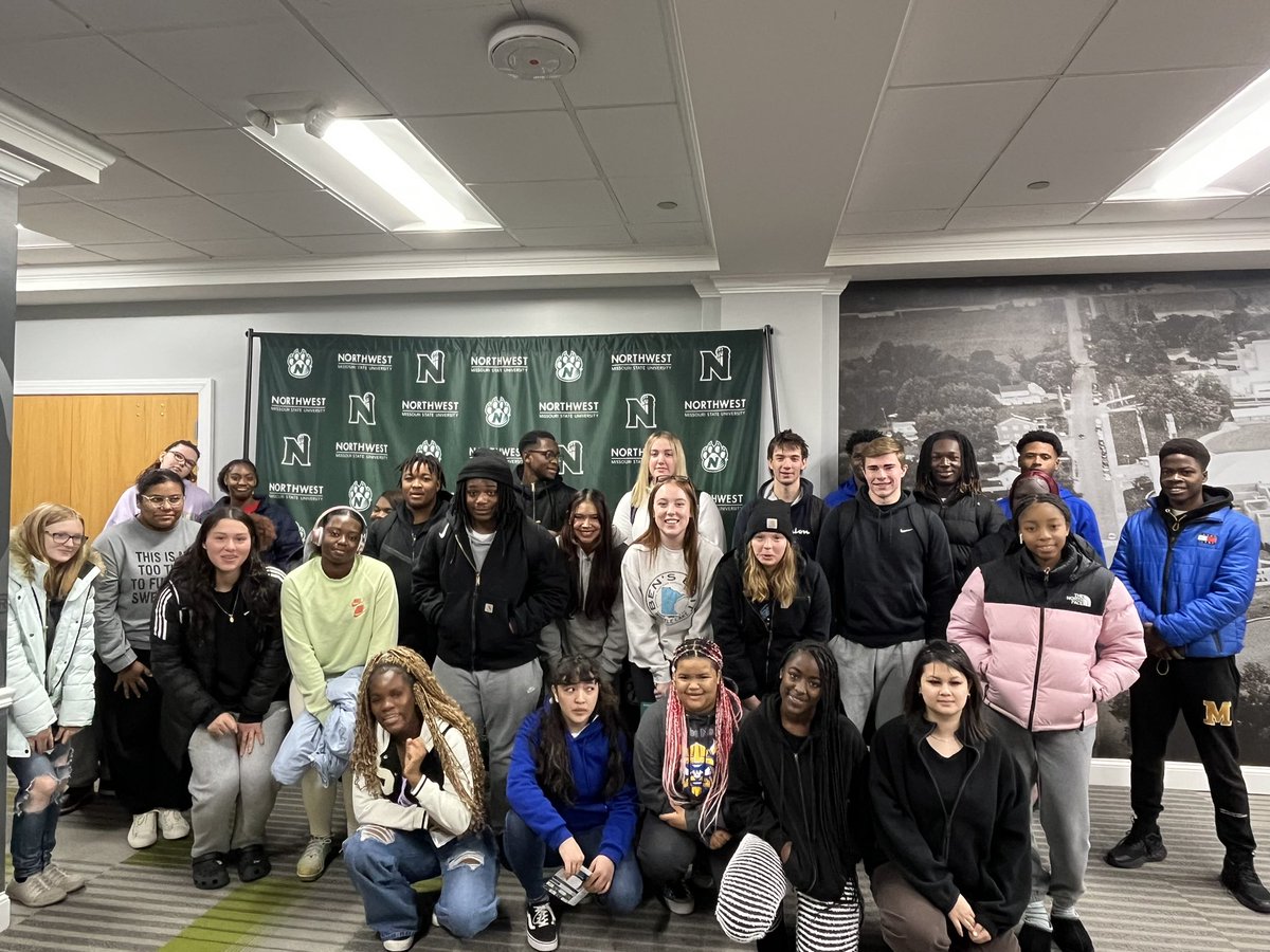 Shout out to this amazing group of students from Omaha North this morning! <a href="/OPS_NorthHigh/">North High School</a> Loved sharing about Northwest ! Thank you so much for coming to see what campus is all about.