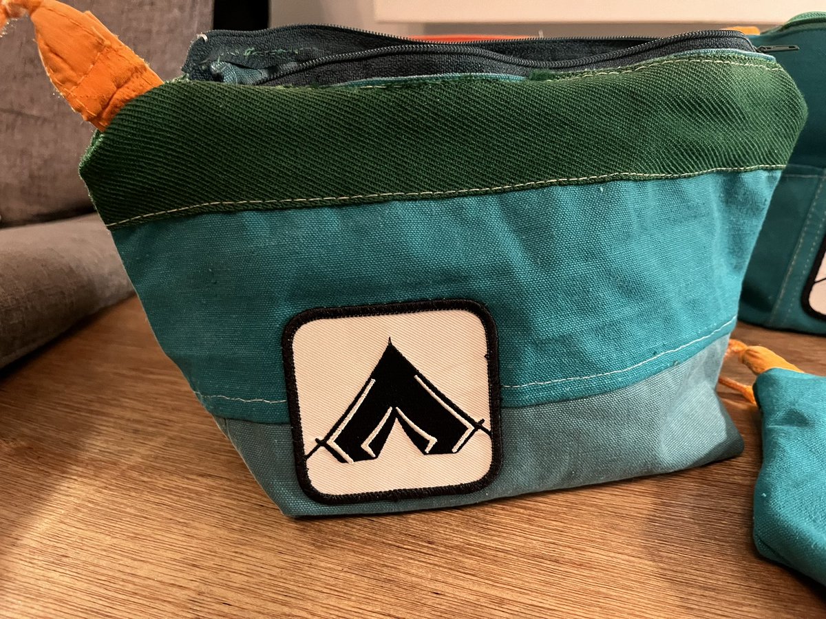 We have 6 new washbags made from old tents… green Icelandic fabric, green or orange zips and all have tabs from Force 10 tents… All are £25 posted. #oldtents #canvas #upcycling #washbag #travel #pencilcase