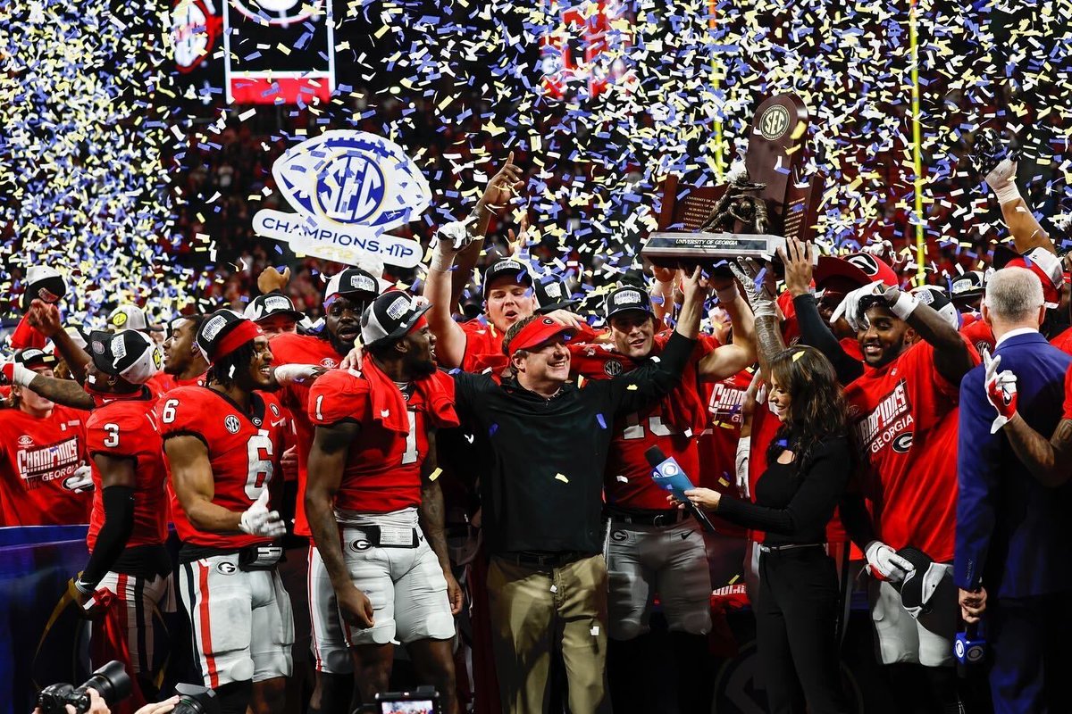 universityofga's tweet photo. Let's do it again this Saturday! https://t.co/3n9XZnaNxO
