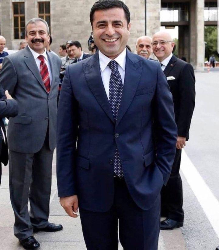 EminkNg's tweet photo. @hdpdemirtas Dılé mîn ❤️ https://t.co/nc2pKK7OaH