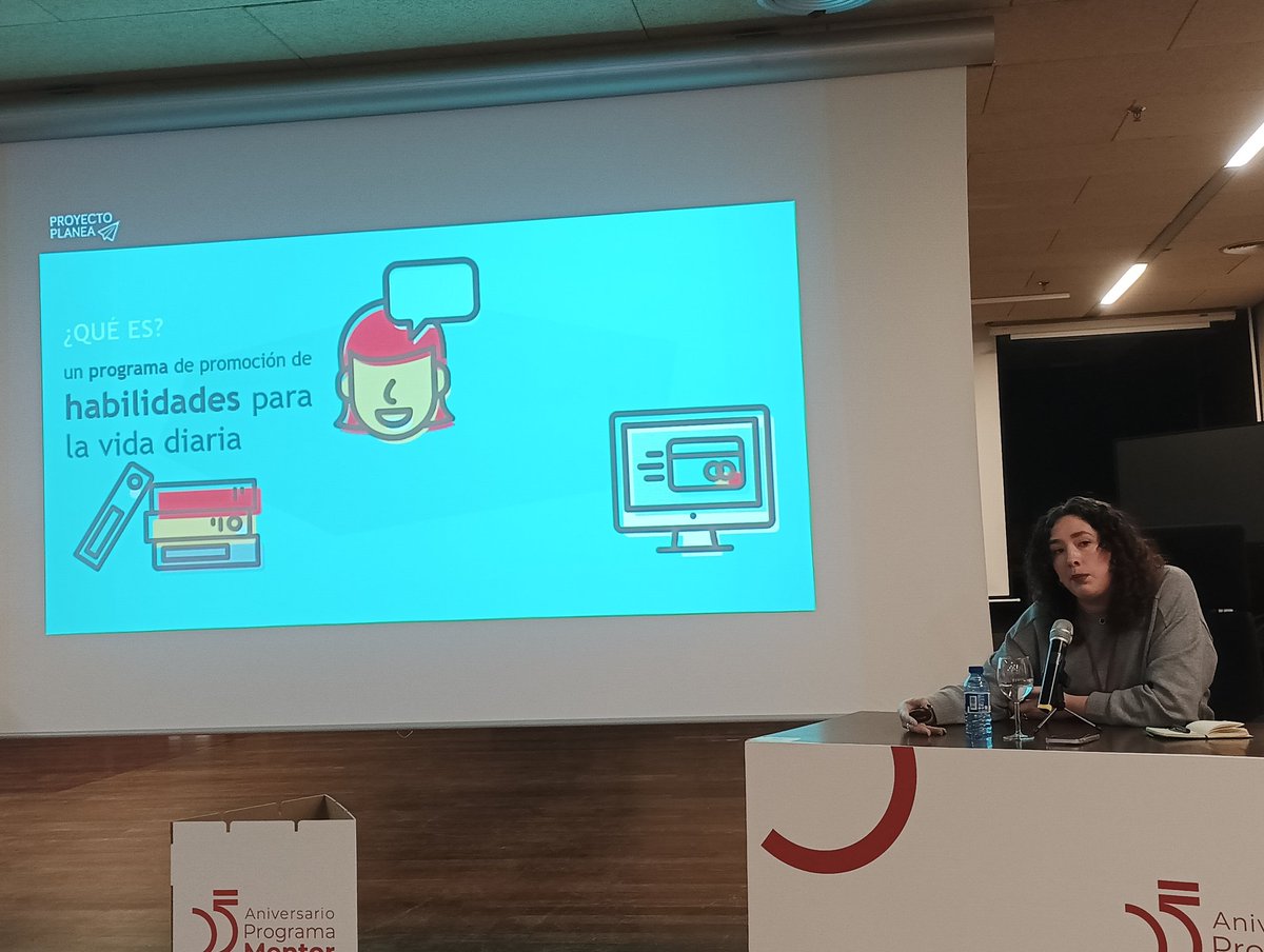 Conociendo de primera mano el #programaPlanea para trabajar la autonomía y la vida independiente de #adolescentes tutelados, desarrollado por <a href="/grupogifi/">GIFI-Grupo de Investigación en Familia e Infancia</a> de <a href="/uniovi_info/">Universidad Oviedo</a> con @laugarciaalba interesante herramienta para equipos educativos de centros de #protección