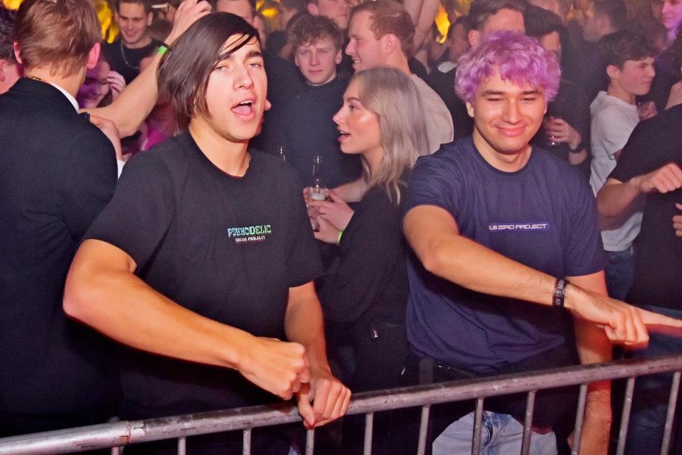 Doing Qlimax and now this SZP shows on short notice has been so much fun. Loved being able to hang with my friends 2 weekends in a row 🥹 Was having the time of my life 🖤