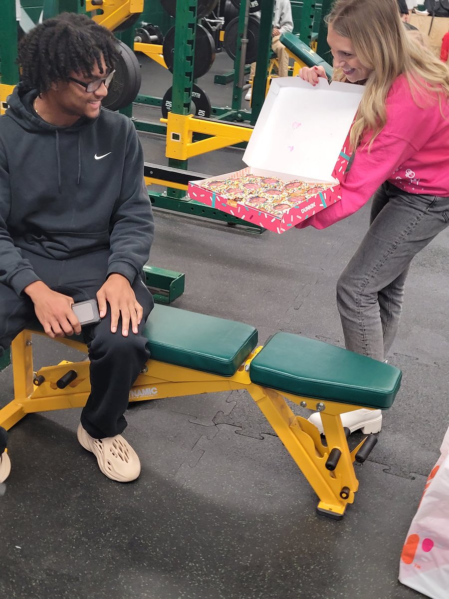 wsfcs's tweet photo. Donut drama at West Forsyth! Coach Wallace’s tradition of rewarding donuts for good play made headlines, especially when student Sean Davis said he prefers Krispy Kreme. Dunkin' heard about it and surprised Sean with custom doughnuts featuring his face! @dunkindonuts #WFHS #wsfcs https://t.co/0uFGipZLJh