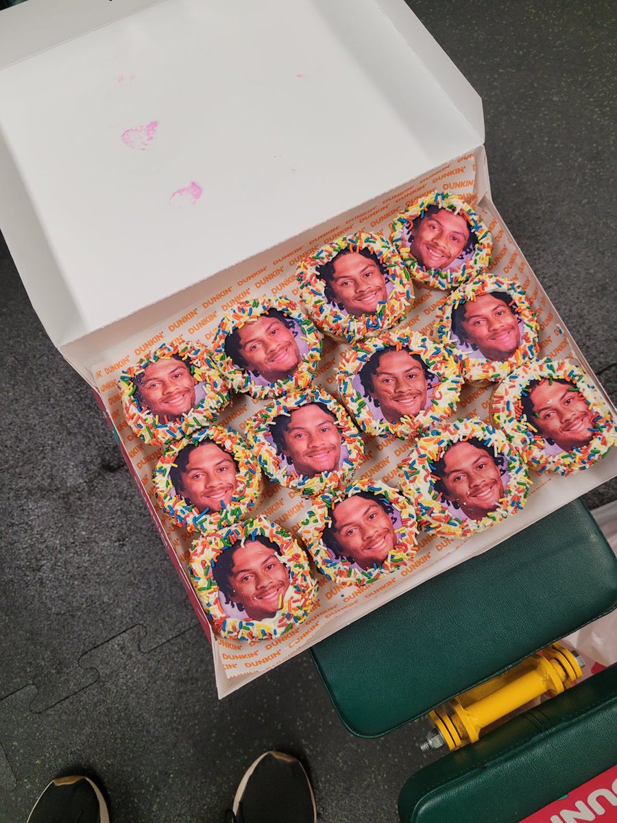 wsfcs's tweet photo. Donut drama at West Forsyth! Coach Wallace’s tradition of rewarding donuts for good play made headlines, especially when student Sean Davis said he prefers Krispy Kreme. Dunkin' heard about it and surprised Sean with custom doughnuts featuring his face! @dunkindonuts #WFHS #wsfcs https://t.co/0uFGipZLJh