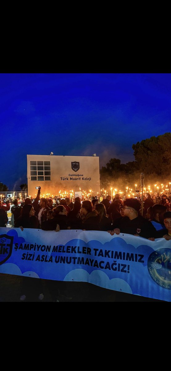 aksoyemine4's tweet photo. Sizi asla unutmaycayık...Asla unutturmaycayık...#isiasortakdavamız #isiassuçlularıolasıkastlayargılansın https://t.co/V4eCyeQm4I