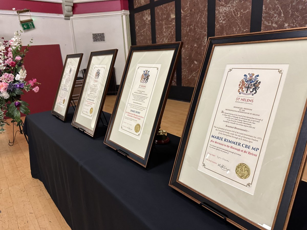 We’re at #StHelens Town Hall this evening for the formal presentation of Freedom of the Boroughs scrolls to <a href="/Michael180Smith/">Michael Smith</a>, <a href="/MarieRimmer/">Marie Rimmer MP</a>,  <a href="/LANCS_REGT/">Duke of Lancaster's</a> and former <a href="/Saints1890/">St.Helens R.F.C.</a> captain James Roby.