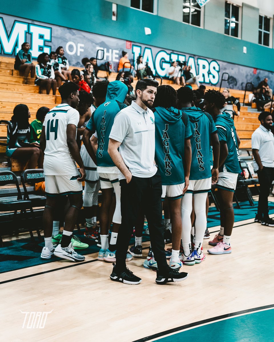 CoachKylePluto's tweet image. 🐆Coral Glades High School
📍Coral Springs, FL
@cghs_jags_hoops
@TeamKnightHoopz