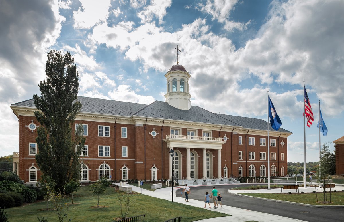 Our civic team is proud to be recognized among @BDCnetwork's Top 170 Government Building Architecture Firms for 2023.

Congratulations to our talented team of professionals who serve our municipal and state government clients.

📷 VA Beach City Hall | Paul Burk
#MoseleyArchitects