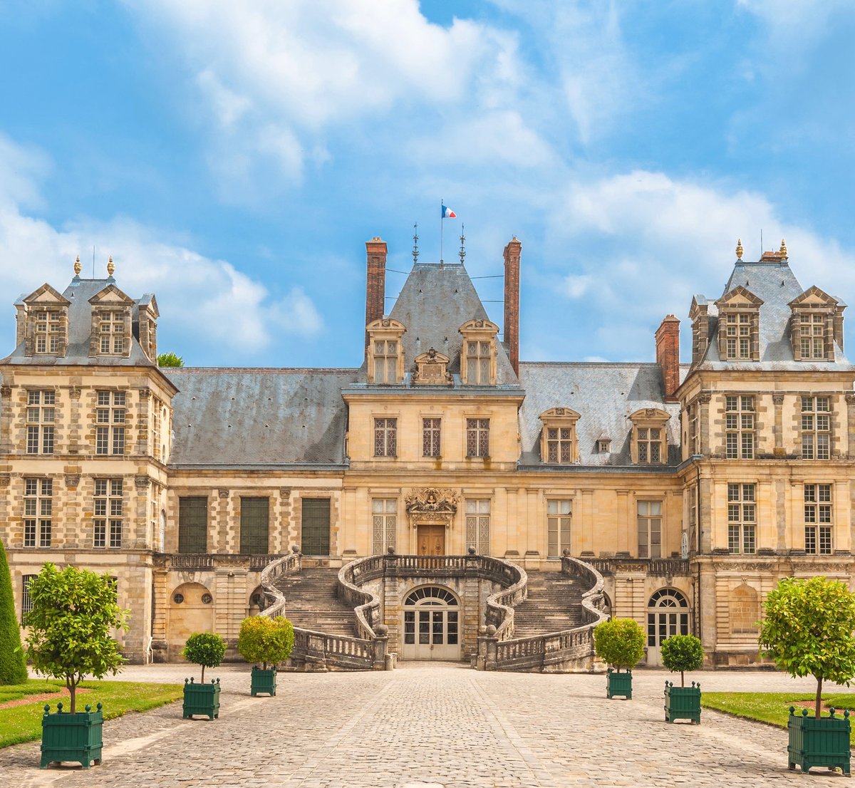 PHILANTHROPYCCC's tweet image. Longtime Philanthropic Counsel, LLC client, @INSEAD seeks an Associate Director of Development Communications to join the Advancement team. This is a full-time, permanent position based in Fontainebleau, France.

insead.edu/jobs/associate… #developmentopportunity #eucareer #insead