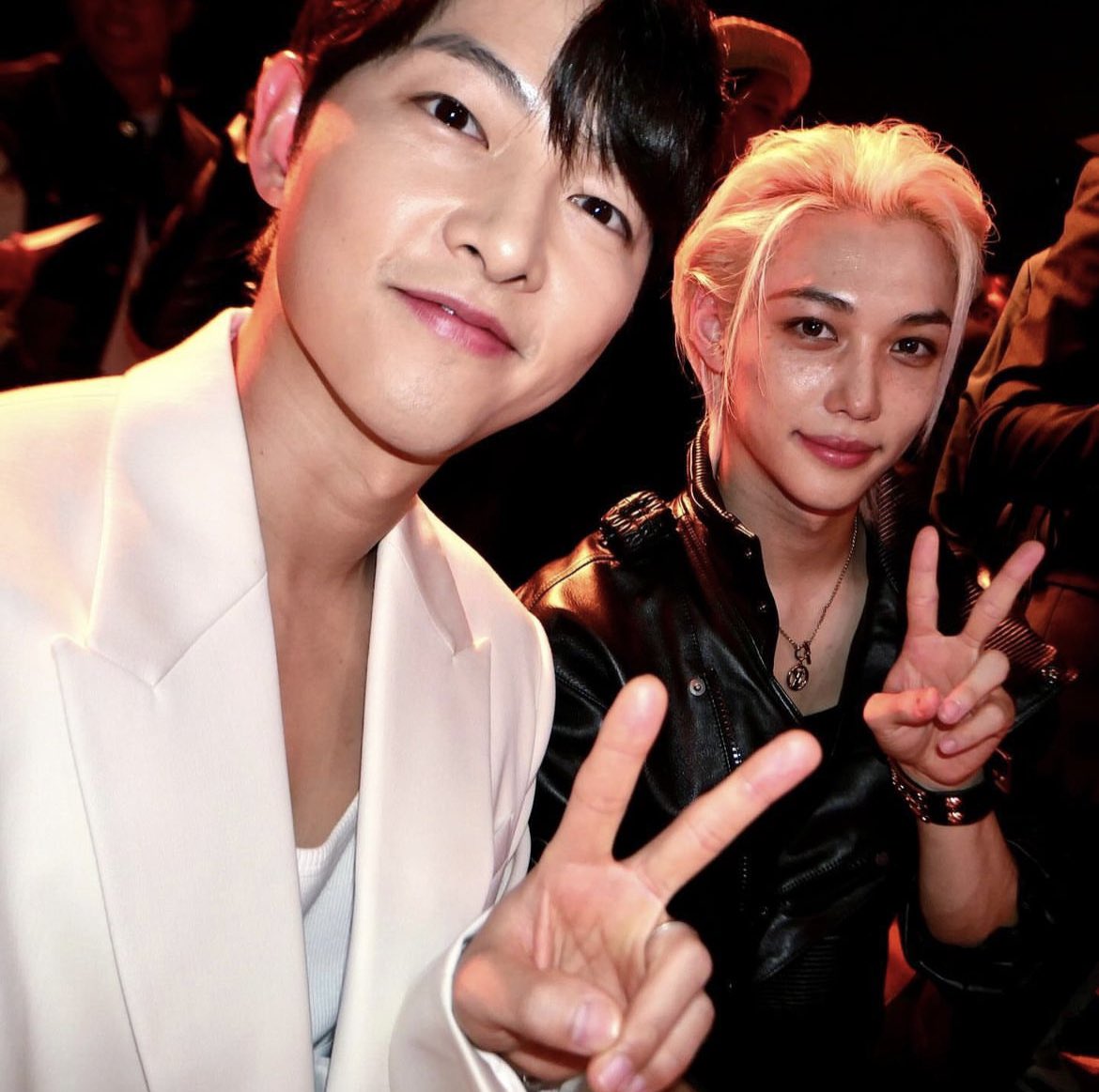 bobalix_'s tweet photo. WE GOT A FELIX xSONG JOONGKI SELCA TOO OMG https://t.co/KCyrZTJK8a