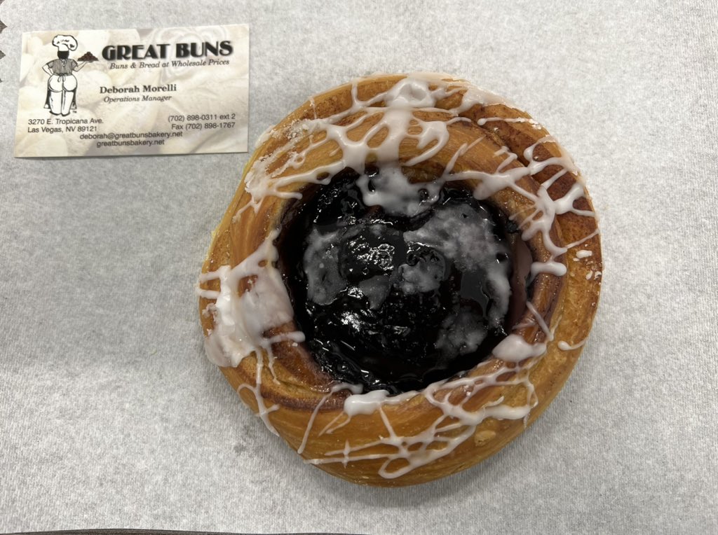 bradodom's tweet photo. Huge Thanks to @Greatbunsbakery for the delivery to the football office this morning!  I may go into a coma after eating this!! https://t.co/RkMspxKMoY