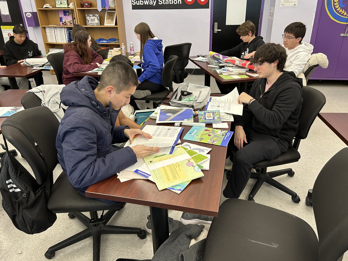 Tottenville AOF tweet media