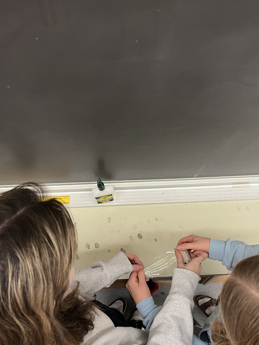 HRPSMiltHH's tweet photo. Science and photography students in Acton got to put their skills to use in our Forensics 101 course. 
We hope to see you all soon as a future detectives with the @HaltonPolice ! https://t.co/Fv2faa8CbC
