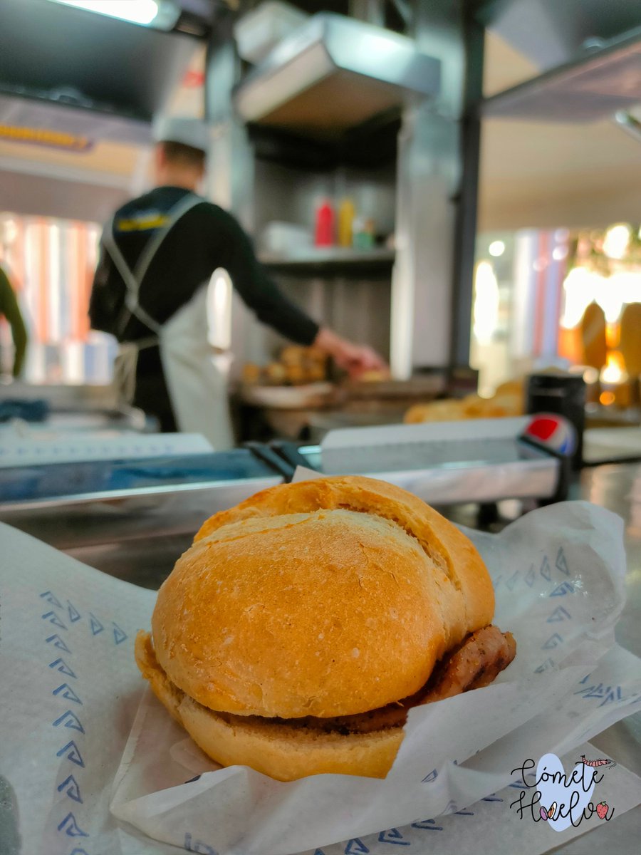 Estar por el centro y no hacer una parada para comerte una de estas debería estar penado 🍔 ¡Etiqueta a alguien que te deja una hamburguesa de la Plaza de las Monjas desde hace tiempo! 👀
.
@burguerhnosrodriguez 🤤