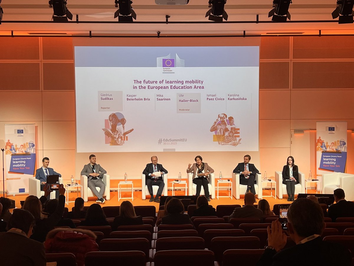 Attending the discussion at the #EduSummitEU about The future of learning mobility in the European Education Area #EEA #LLLWeek