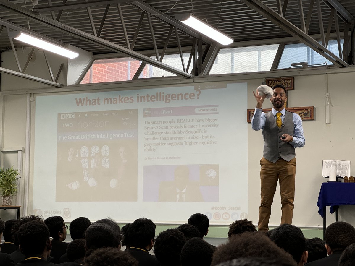stbons's tweet photo. It is always great to have our #alumni come & visit to #inspire our students; @Bobby_Seagull is such a great ambassador of our school.
"My #advice is to have a growth mindset, have big dreams, and make sure the hard work starts today." - Bobby Seagull
#bonsboy #alumnivisit https://t.co/PwqMNVdDQm