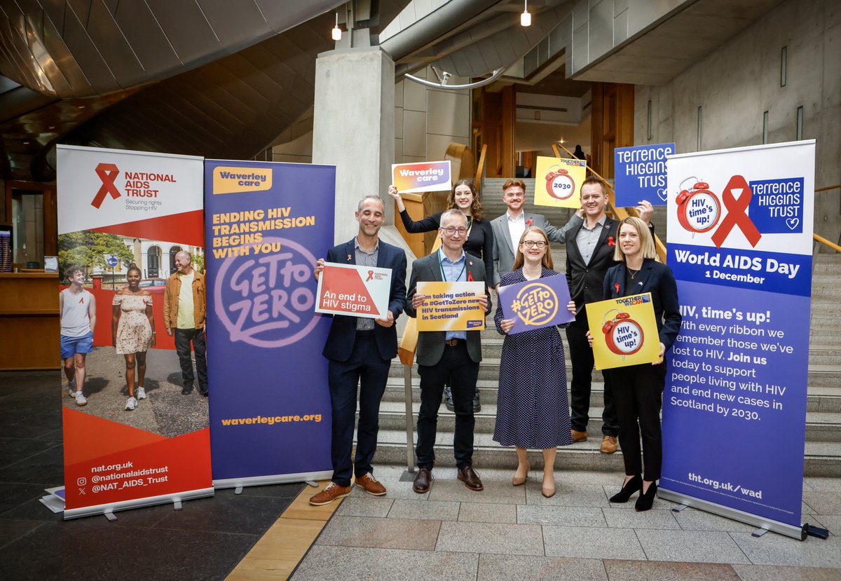 Thank you to Cabinet Secretary for Social Justice @S_A_Somerville and Cabinet Secretary for Education @JennyGilruth for marking #WorldAIDSDay2023 with us and showing your support for Scotland's goal to end new cases of HIV by 2030 #HIVTimesUp.