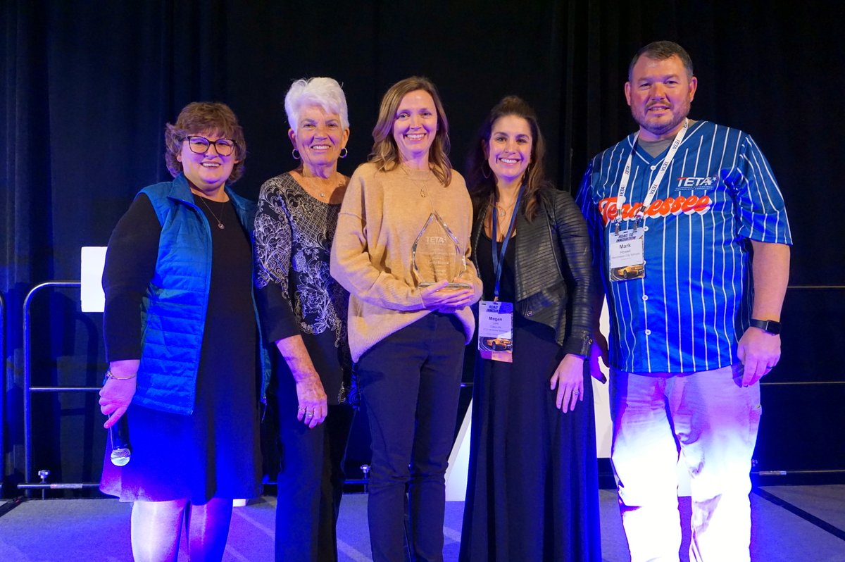 Congratulations to <a href="/TechtheVille/">Cville Technology</a> ITF Supervisor, Ms. Emily Russell, for receiving the Joan Gray Instructional Leadership Award by <a href="/TN_TETA/">TN TETA</a>! 🎉💻🧵