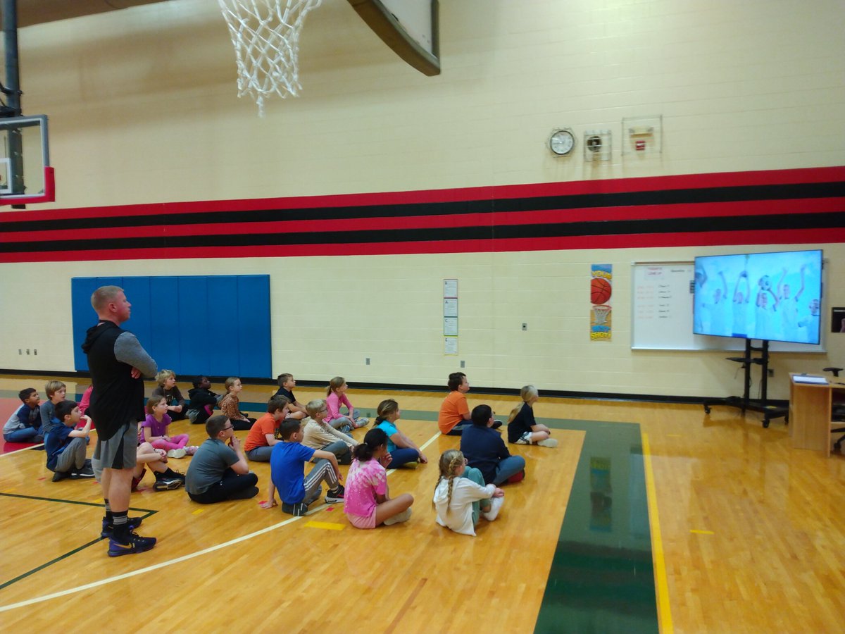 BhesGuidance's tweet photo. Mr. H introducing soccer to some great 3rd graders this morning! https://t.co/QV4ivx6MuC