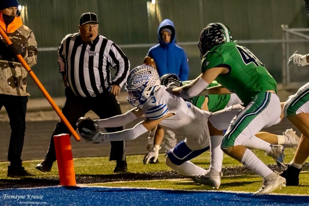 CarterDahlke21's tweet photo. After my Sophomore Year I’m honored to be recognized as:
-1st Team All State H-Back
-1st Team All State Cornerback 
-2nd Team All State Kick Returner 
-2nd Team All State Punt Returner
Thank you to all my coaches and teammates. @GallatinRaptor https://t.co/ZqusFJpGIn