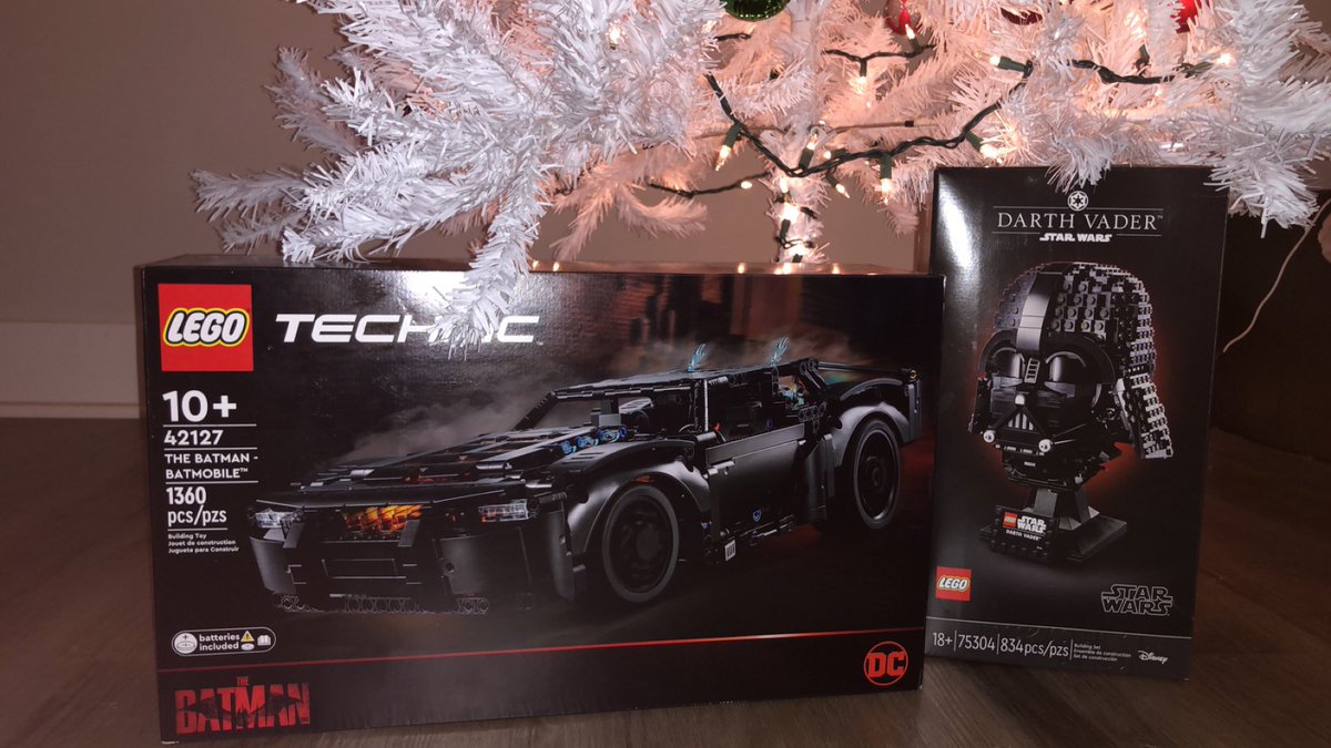 CananRussell's tweet image. Amazon delivered my presents yesterday. Naturally, my beautiful wife gifted them to me the same night bc we can’t hide presents from each other 🥰❤️