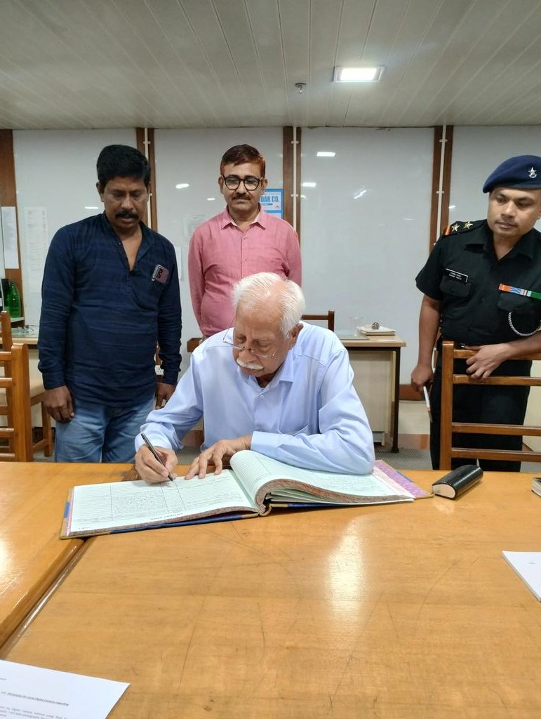 NationalLib_GoI's tweet photo. Mr. Jayadeva Ranade , Member of National Security Advisory Committee and President of  Center for Chaina Analysis and Strategy visited the @NationalLib_GoI on 30.11.23 . https://t.co/YmFYKf7BdB
