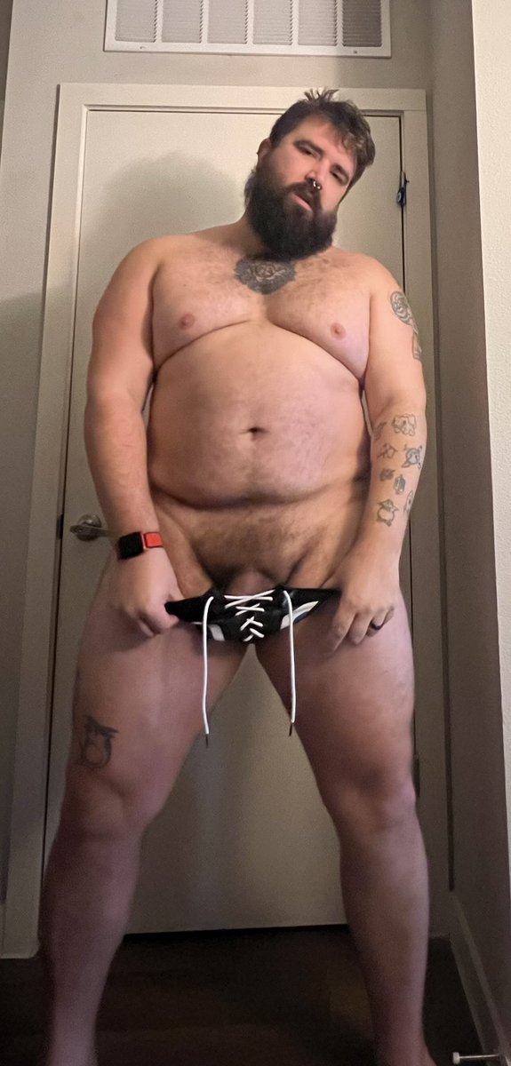The_PhoenixBear's tweet photo. Happy Thicc-boy Thursday! My favorite day! 

Who wants to feel the thicc-ness? https://t.co/6woAgoZa8N
