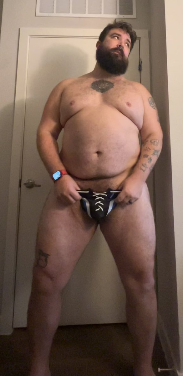 The_PhoenixBear's tweet photo. Happy Thicc-boy Thursday! My favorite day! 

Who wants to feel the thicc-ness? https://t.co/6woAgoZa8N