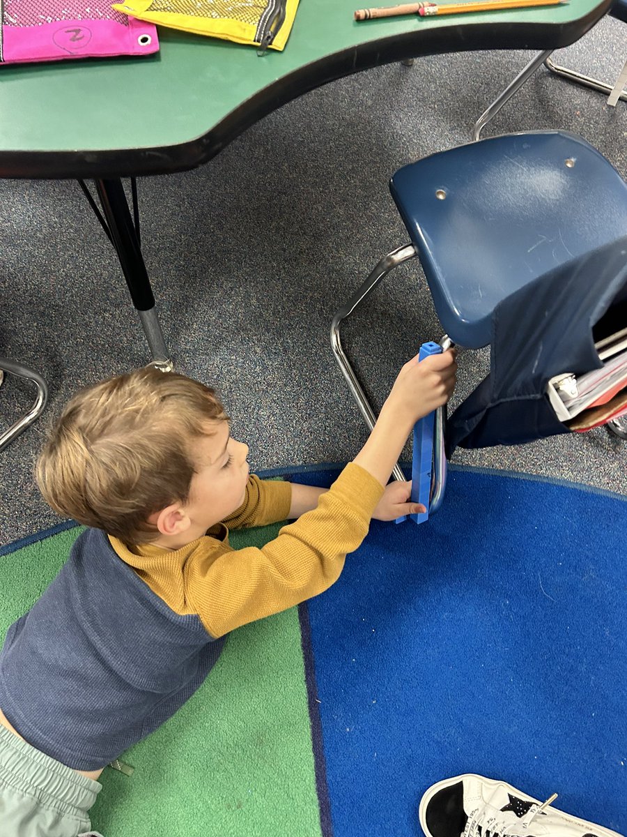 💙🐻🐾 Learning to measure and compare objects! #bearshine