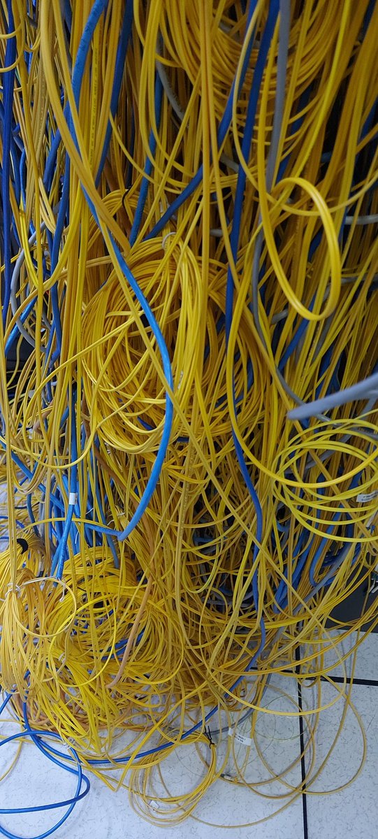 ebs20's tweet photo. Damn, found this one on my old phone sdcard. Just remember when my old bos told me that one of our switch FO cable on APJII DC need to be traced and labeled.  Long day story 😅 https://t.co/7i0lIpHOzL