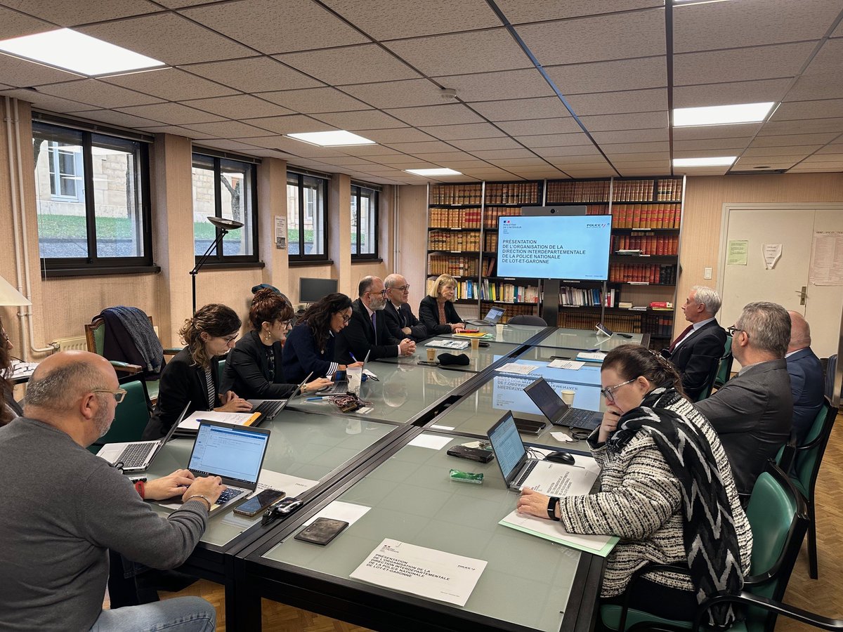 Mercredi 29 novembre, la Cre générale Mme Lasserre-Cussigh accompagnée des commandants en charge de l'investigation répondait à l’invitation du procureur général Patrick Mathé pour une présentation de la réforme de la PN qui prendra corps le 1er Décembre 2023 dans le 47.