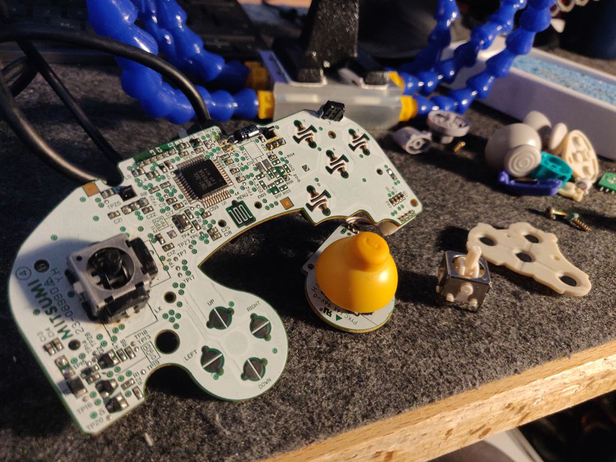 ✨LUNE✨ tweet media