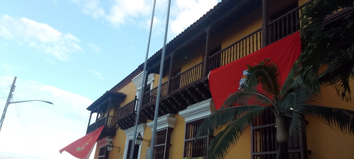 "Rendimos tributo a los valientes combatientes del 30 de noviembre en #SantiagodeCuba, Otto Parellada, José "Pepito" Tey y Antonio "Tony" Alomá, quienes lucharon por la libertad y la justicia en un momento crucial de nuestra historia. #CubaViveSuHistoria 
#TenemosMemoria