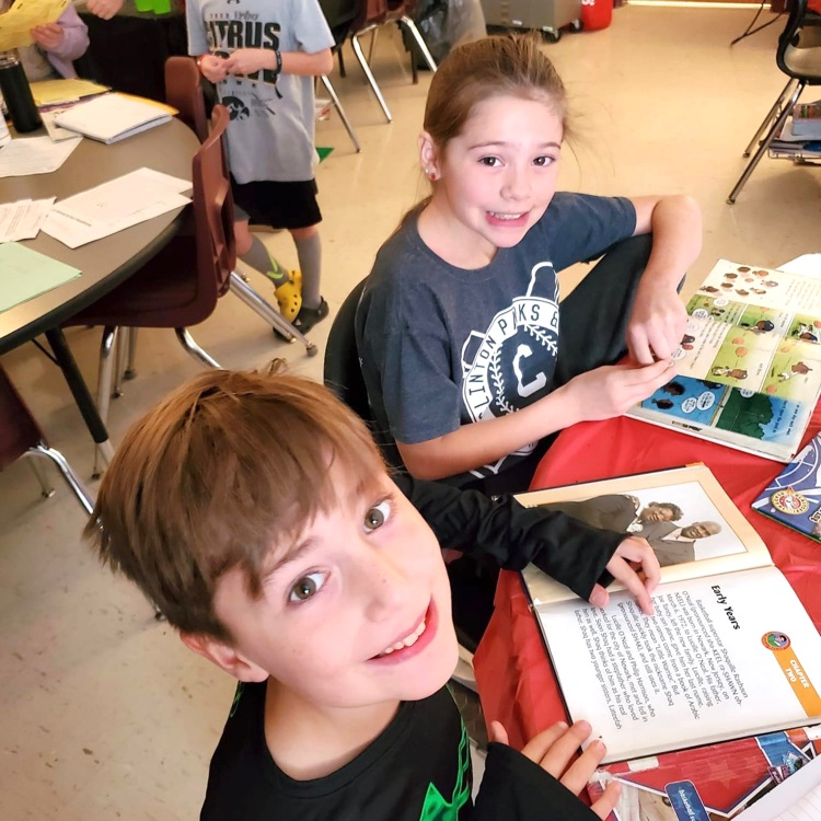 clinton_schools's tweet photo. Whittier #CCSDStudents recently enjoyed a morning of "book tasting" 📚! https://t.co/nVkUFlJJuu