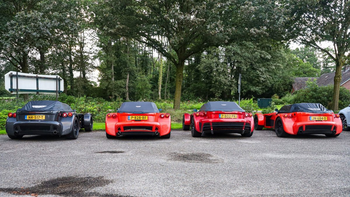 Gespot – Dikke Donkervoort-combo ter waarde van €739.853 autoblog.nl/spot/2023/11/d…