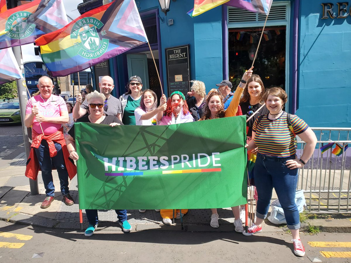 Hibernian FC are proud to support our LGBTIQ+ supporters' group, <a href="/HibeesPride/">Hibees Pride</a>, at Easter Road this afternoon 🏳️‍🌈💚

👉 tinyurl.com/bdefyfxx
