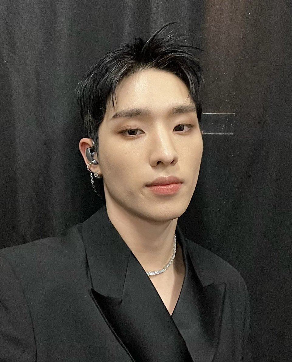 kyosvamp's tweet photo. he's so handsome https://t.co/JjeXsLM6gH