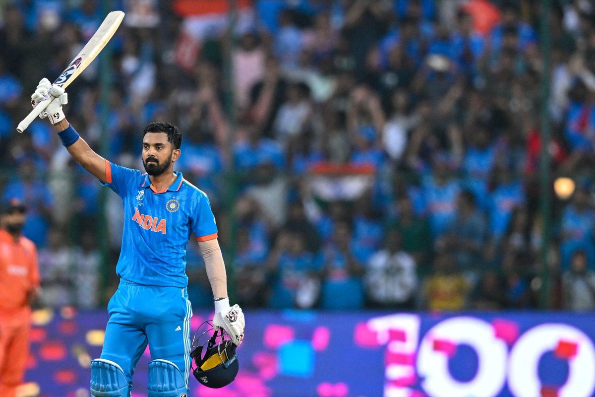 CricCrazyJohns's tweet image. Indian ODI team for South Africa tour:

Ruturaj, Sai Sudharsan, Tilak, Patidar, Rinku, Iyer, KL Rahul (C)(wk), Samson (wk), Axar, Sundar, Kuldeep, Chahal, Mukesh Kumar, Avesh, Arshdeep, Deepak Chahar.