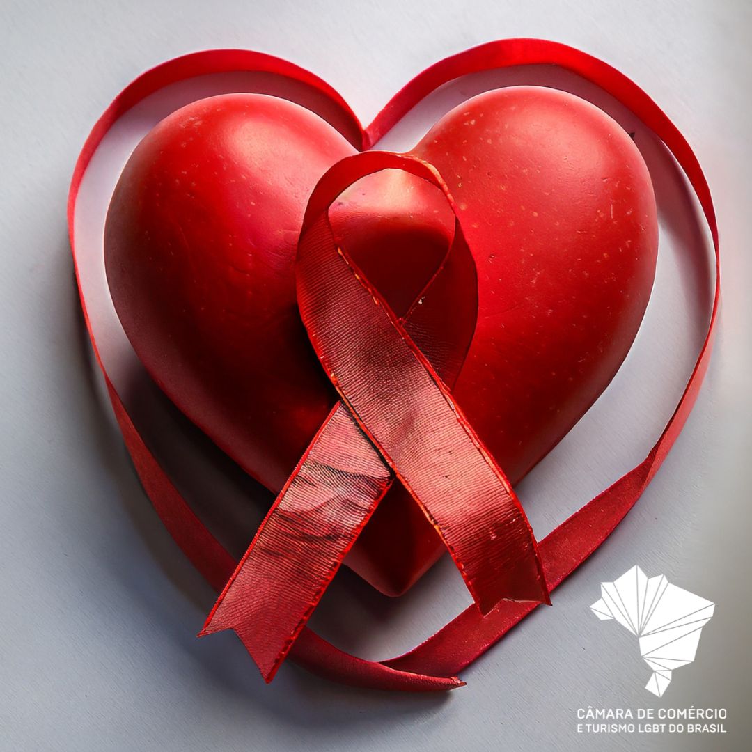 Hoje, celebramos 36 anos do #DiaMundialDeLutaContraAids, uma iniciativa crucial da ONU. 🌍 No Brasil, referência global, o SUS garante acesso universal a medicamentos e tratamento antirretroviral. Mas o preconceito persiste como obstáculo. 🕊️ #HIV #SUS #Solidariedade