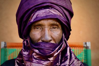 Nous sommes Touaregs du Mali. Aussi, nous ne sommes pas la seule ethnie ou communauté dans ce pays qui est la nôtre.

Mais, nous ne soutiendrons pas des bandits armés pour leurs intérêts, qui disent nous représentés.

Le Mali survivra et vaincra à tout prix🇲🇱#MaliUni #Maliforever