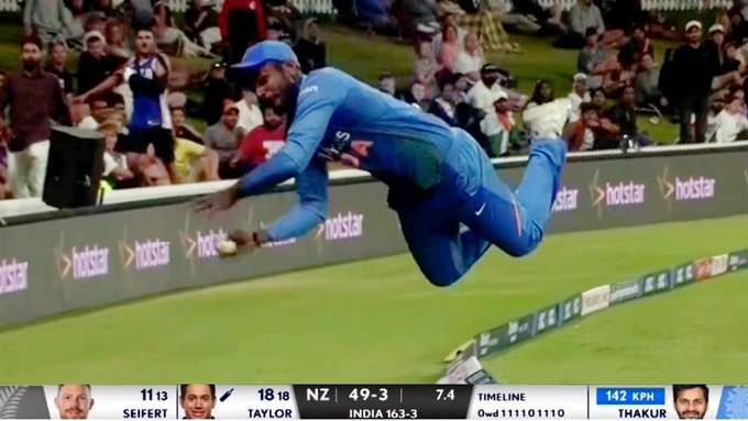 MeenaRamkishan0's tweet image. Why they not consider to select him in WC..? #SanjuSamson 

When ODI WC Year- They selects Sanju in T20I

When T20 WC Year- They selects Sanju in ODI

When Rohit and Virat come in ODI, there will be no place for him. amazing politics👏
 
But glad to see him picked 'SW' #INDvsSA