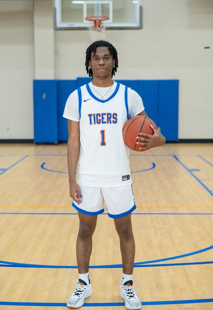 Dennis Orellana tweet media