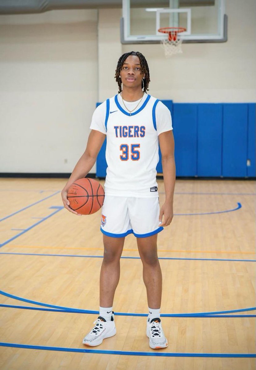 Dennis Orellana tweet media