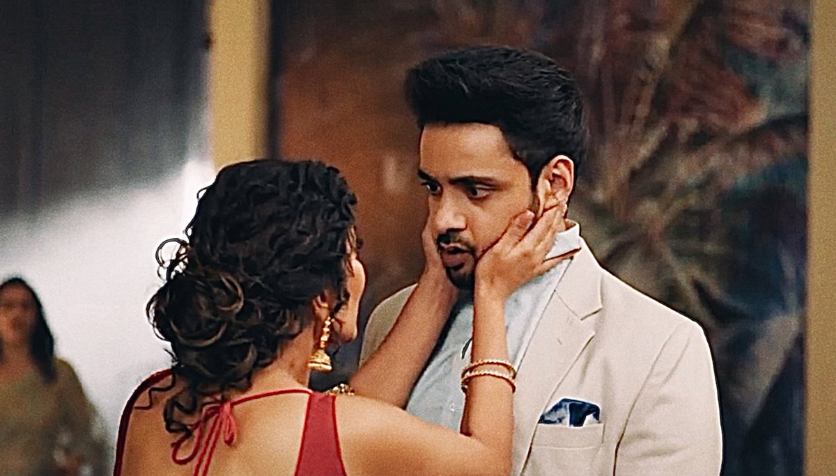carcastee's tweet image. viaan be like : abhi toh move on karaha tha yeh kya‼️😭
#KathaAnkahee • #Kaviaan