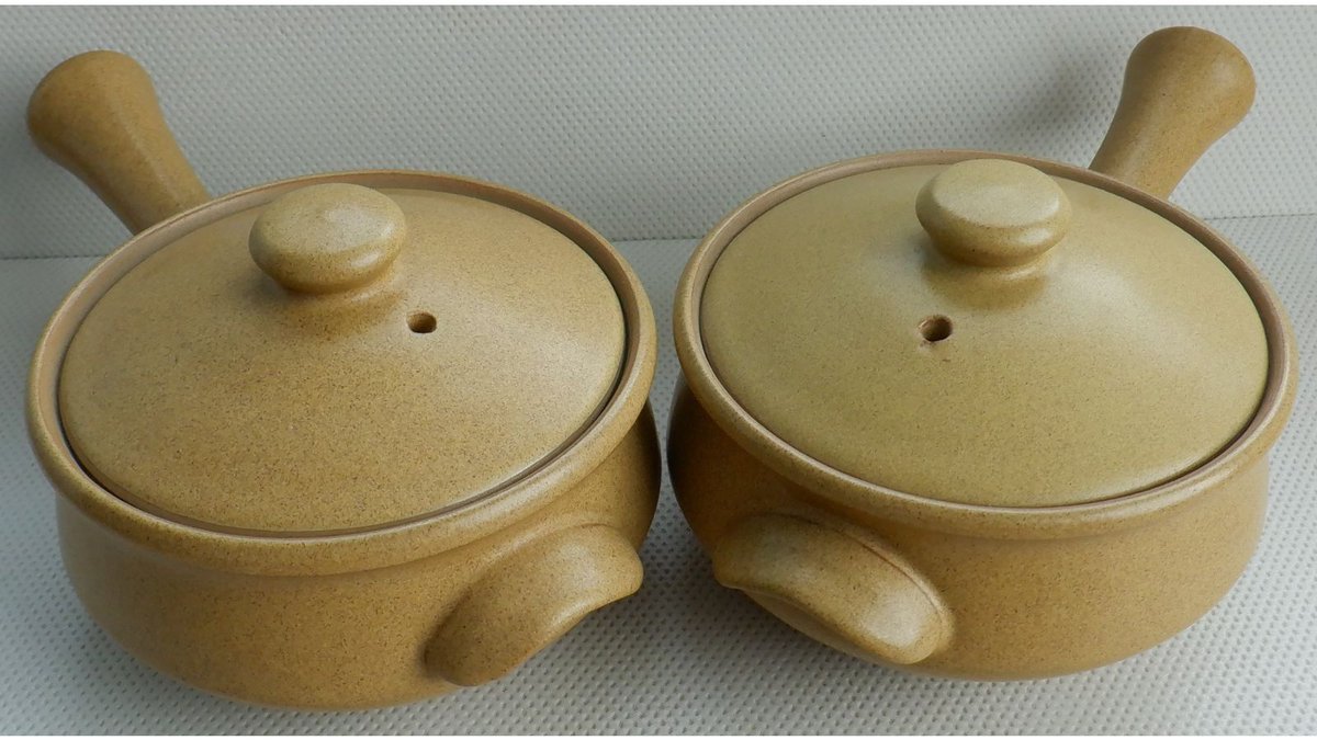 EverRotating's tweet photo. 2 vintage Denby Ode ceramic stoneware Β½ pint casserole dishes.
π https://t.co/Suqo4AUxLQ
#Vintage #Denby #DenbyOde #FollowVintage #CasseroleWeather #1970s #eBay https://t.co/No9IpfubFl