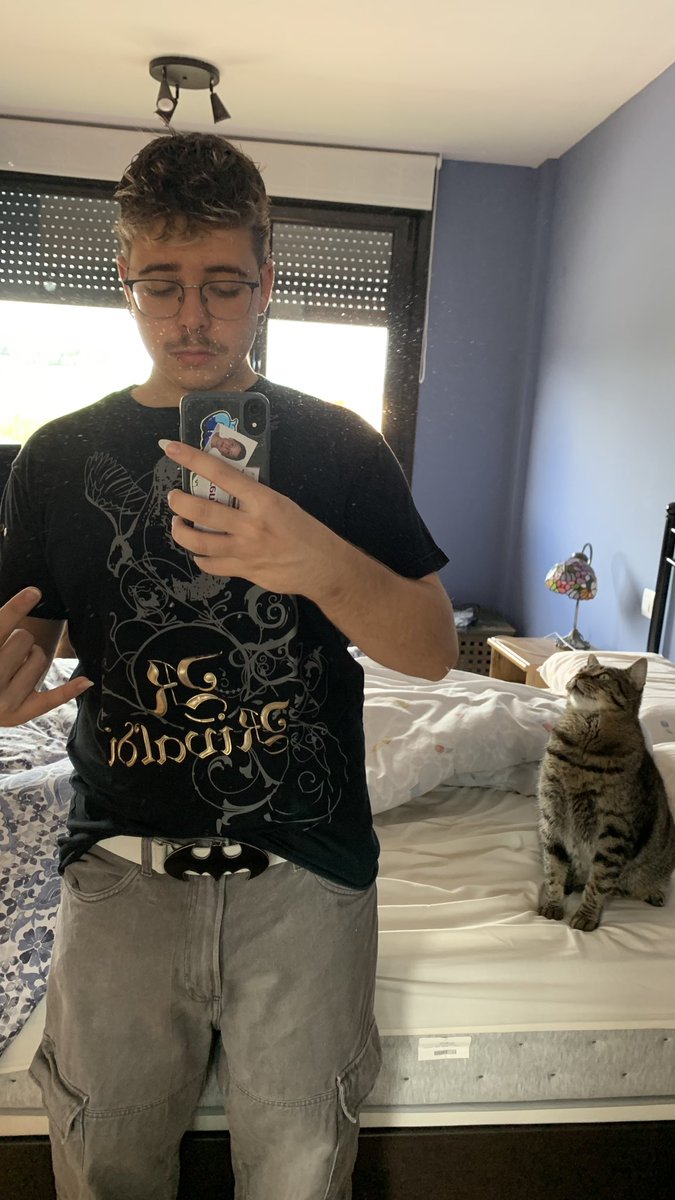 PAUNEK0's tweet photo. me pega lo q estudio? yocreo q no ok va adios https://t.co/8eO6jvzAWn