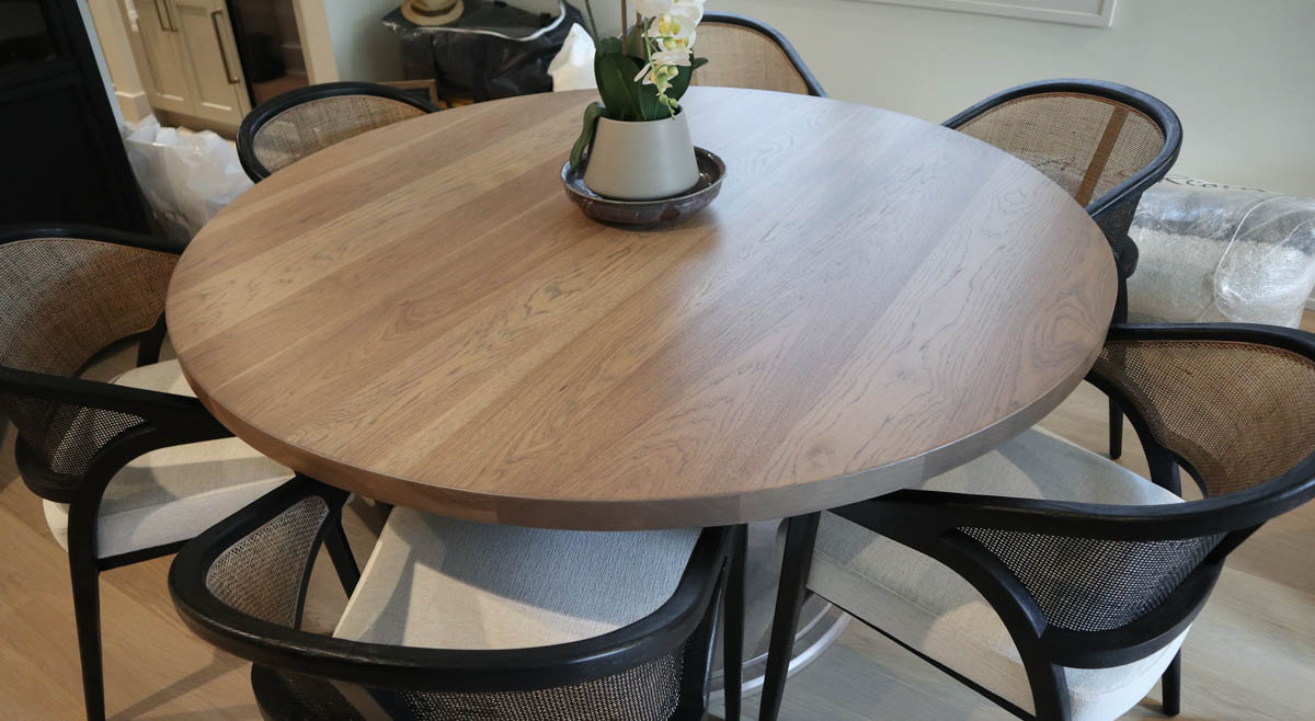 Another Chicago received its forever table!

#chicagohome #foreverhome #forevertable #hickorytable #hickorywood